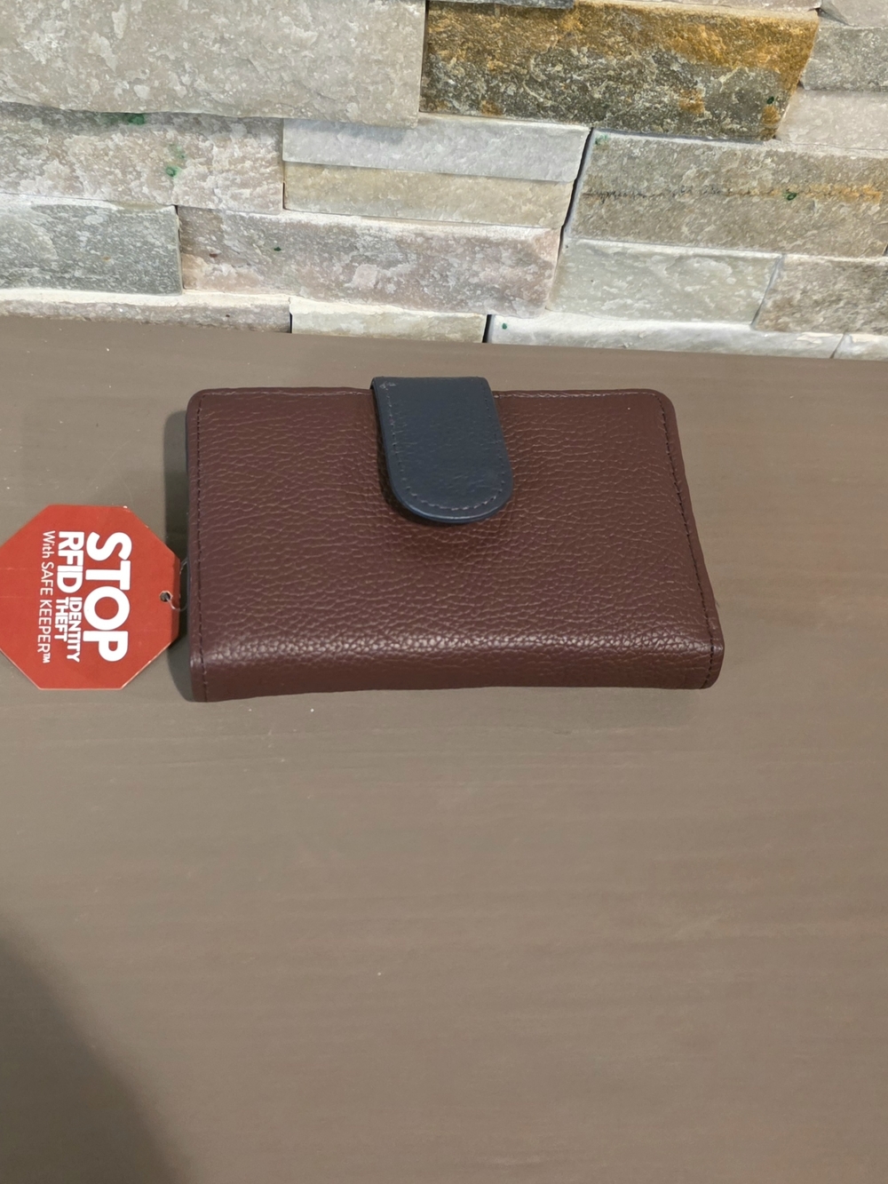 mundi Burgundy Wallet with Navy Tab